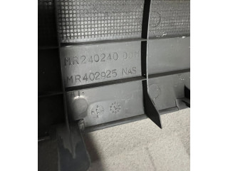 Pojistková skříňka Надувная подушка для пассажира MR402925, MR240240   Mitsubishi L200 2004