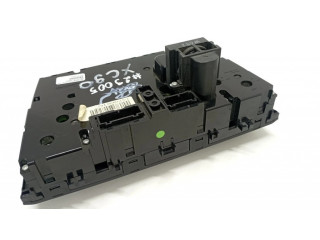 Блок управления климат-контролем M607CC00065, 30710683   Volvo XC90
