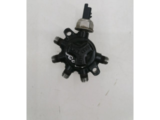 Vstřikovací lišta 8200379933, H8200334367   Nissan Note (E11)     