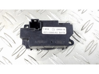 Дисплей    1S7115000AG, 2363016   Ford Mondeo Mk III