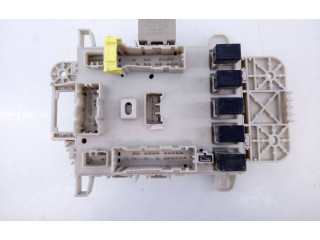 Pojistková skříňka Řídící jednotka BSM 8198050030, 0665004650   Toyota RAV 4 (XA10) 2003