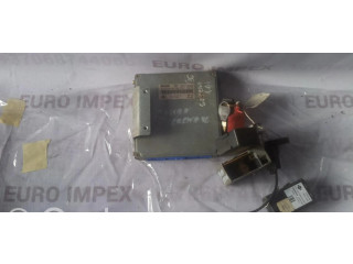 Блок управления двигателя 0261204098, Z2   Nissan Serena