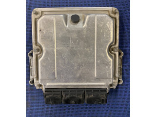 Řídící jednotka 8200153945, 0281011102   Renault Scenic I 2000