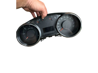 Přístrojová deska  Peugeot 5008 2013 9666174980  