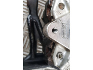 Vstřikovací čerpadlo 059130755E   Audi A8 S8 D3 4E     