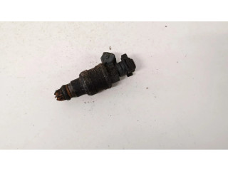 Vstřikovač 0280150715   BMW 3 E30  pro benzínový motor 2.0  