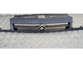 Передняя решётка Citroen Xantia  9618919977      