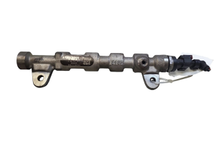 Vstřikovací lišta 0445214221, 55576177   Opel Astra J     