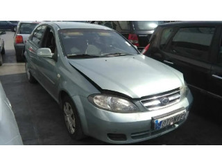 Передняя решётка Daewoo Lacetti        