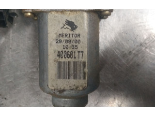 Přístrojová deska  Nissan Almera N16 2000 400601T7  