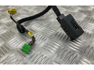 Разъем iPod 4F0035727, 4F0035909   Volkswagen Touareg II
