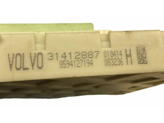   Pojistková skříňka 31412887, 8594127194   Volvo V40 2014