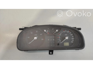 Панель приборов 8200399758, 7Y1N7615   Renault Laguna II       