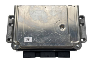 Řídící jednotka 9M5112A650BG, 0281015608   Ford Focus 2005