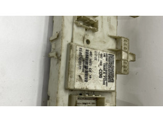   Pojistková skříňka 5M01568, 050310   Ford Focus 2005