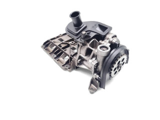 Масляный насос  N47D20A 7798014, 62440410  BMW X3 E83 