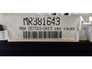 Přístrojová deska  Mitsubishi Montero 2000 MR381643, 2573102613  