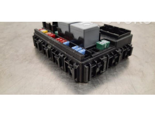 Блок предохранителей  M8E214A074DB   Land Rover Range Rover Sport L461    