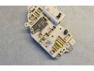  Pojistková skříňka 8273360032   Toyota Land Cruiser (J100) 2001