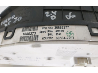 Přístrojová deska  Volvo XC70 2000 30682277  