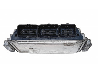 Řídící jednotka 0281017065, 8201105714   Renault Trafic II (X83) 2012