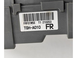   Pojistková skříňka 38200TGHA01   Honda Civic X 2021
