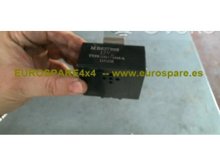   Pojistková skříňka MB302373   Mitsubishi Montero 1999