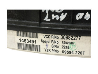 Přístrojová deska  Volvo XC70 2006 30682277, 69594220T  