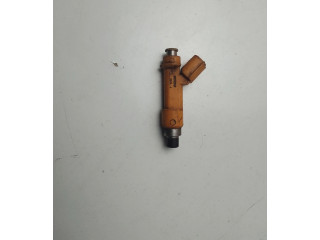 Форсунка 2325040020, 042092628    Toyota iQ  1KR-FE 