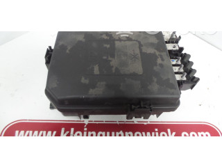 Блок предохранителей 39040858   Vauxhall Astra K    
