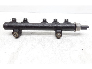 Vstřikovací lišta 9670076780, 9685297580   Volvo V40    D4162T 