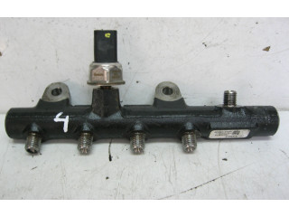 Vstřikovací lišta 176210651R   Mercedes-Benz A W176     