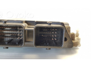 Блок управления двигателя 6M5112A650NB, 0281011701   Ford Focus