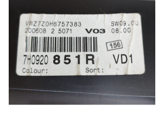 Přístrojová deska  Volkswagen Transporter - Caravelle T5 2008 7H0920851R  