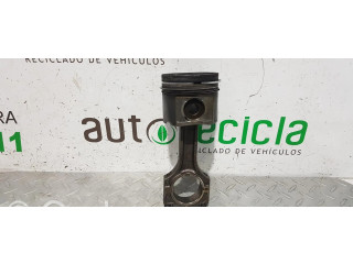 Píst PISTON   BMW 3 E46  pro naftový motor 2.9  