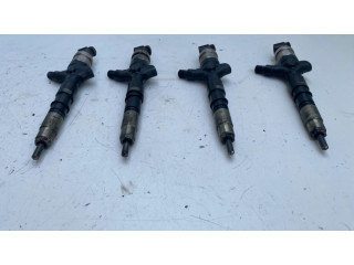 Комплект форсунок 2367030100    Toyota Hilux (AN10, AN20, AN30) для дизельного двигателя  2.5