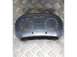 Přístrojová deska  Volkswagen Golf IV 2002 1J0919860B, 110008773003  