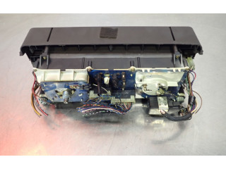 Панель приборов 8111733181117332   Audi 80 90 B2       