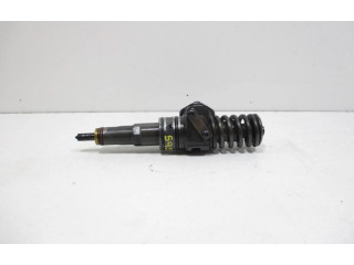Vstřikovač 038130073BP   Seat Ibiza IV (6J,6P)     
