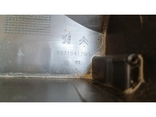   Pojistková skříňka 9671941780   Peugeot 2008  2014