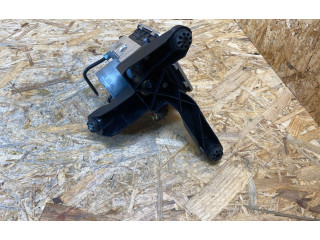 Jednotka ABS 5A7F7F4   BMW 1 F40 2019