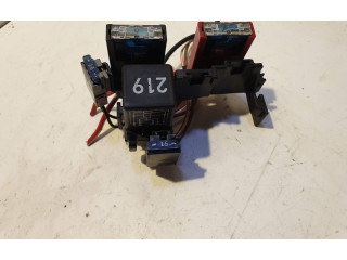   Pojistková skříňka 8A0937530, 443951253A   Audi A6 S6 C5 4B 2000
