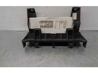 Дисплей    8200290542   Renault Megane II