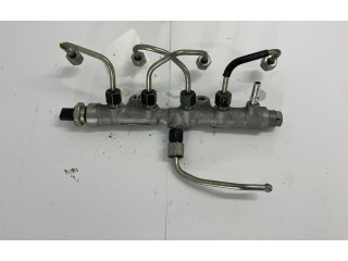 Vstřikovací lišta 9821399680   Peugeot 2008 I    YHY 