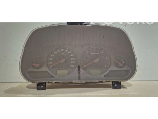 Přístrojová deska  Volvo V70 2003 9168386  