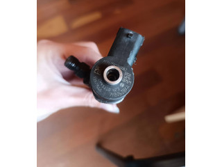 Vstřikovač 0445110423, 55577668   Opel Zafira C     