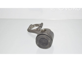 Píst    BMW 7 E38  pro naftový motor 3.9 E38 740d M67 D39 (398D1) 3,9 L 1 