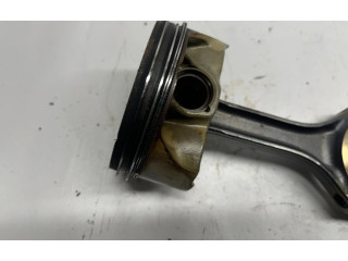 Píst A1570300517, A2780300320   Mercedes-Benz CLS C218 X218    M 157.981 