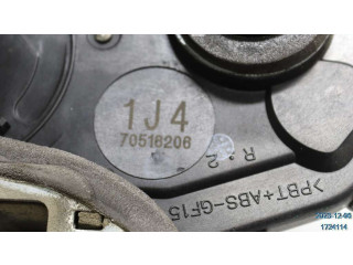 Zámek zadních dveří 6911042130   Toyota RAV 4 (XA30) 2007