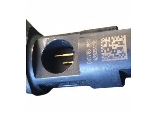 Vstřikovač 228354010   Mercedes-Benz A W176    OM 651.930 